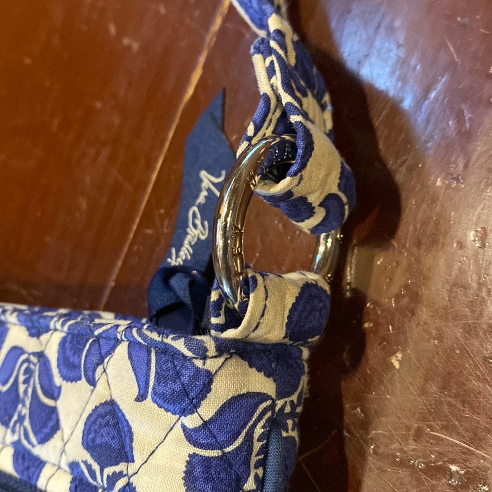 NWOT Vera Bradley Crossbody (Discolored Strap) - Picture 6 of 16